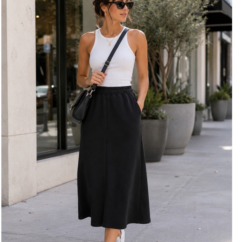 Forever 21 NWT Midi Skirt Elastic Waist Pockets Black Medium Casual Fleece Slit